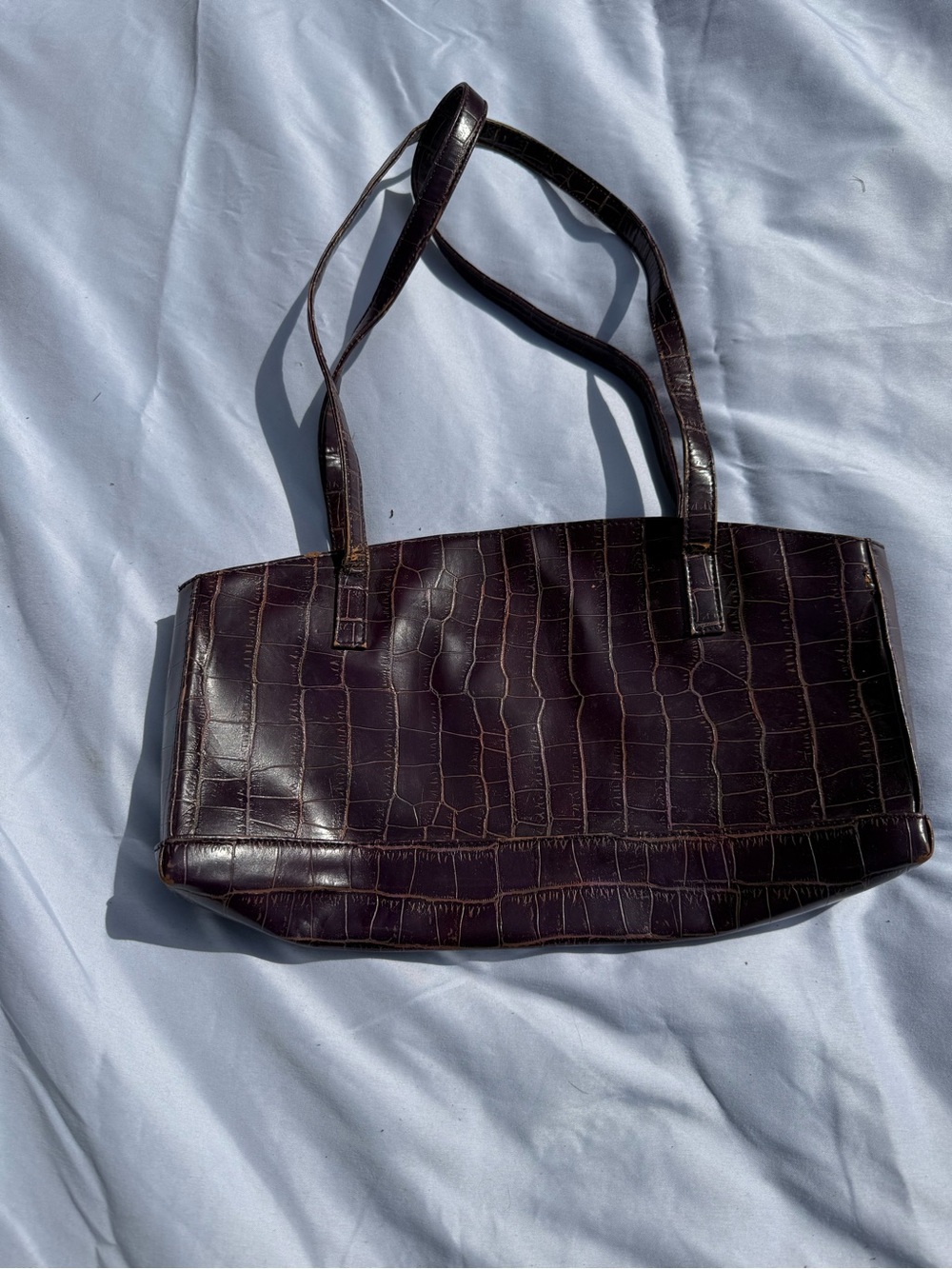 Women’s Croc-Embossed Shoulder Bag in Dark Purple
